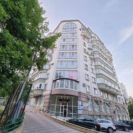 Elegance Apartment Chisinau Center Close To Stefan Cel Mare ภายนอก รูปภาพ