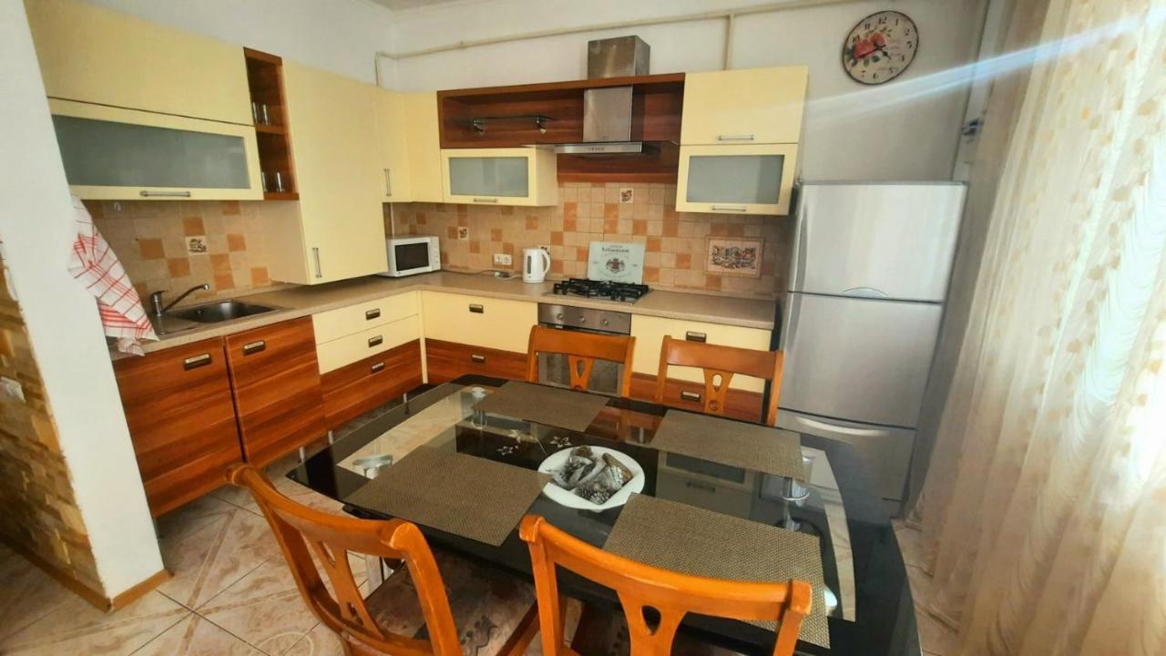 Elegance Apartment Chisinau Center Close To Stefan Cel Mare ภายนอก รูปภาพ